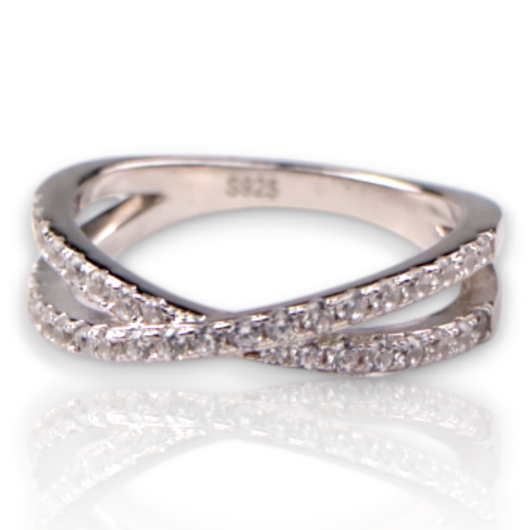 Stunning White Gold Plated Sterling Silver Ring with Sparkling Cubic Zirconia