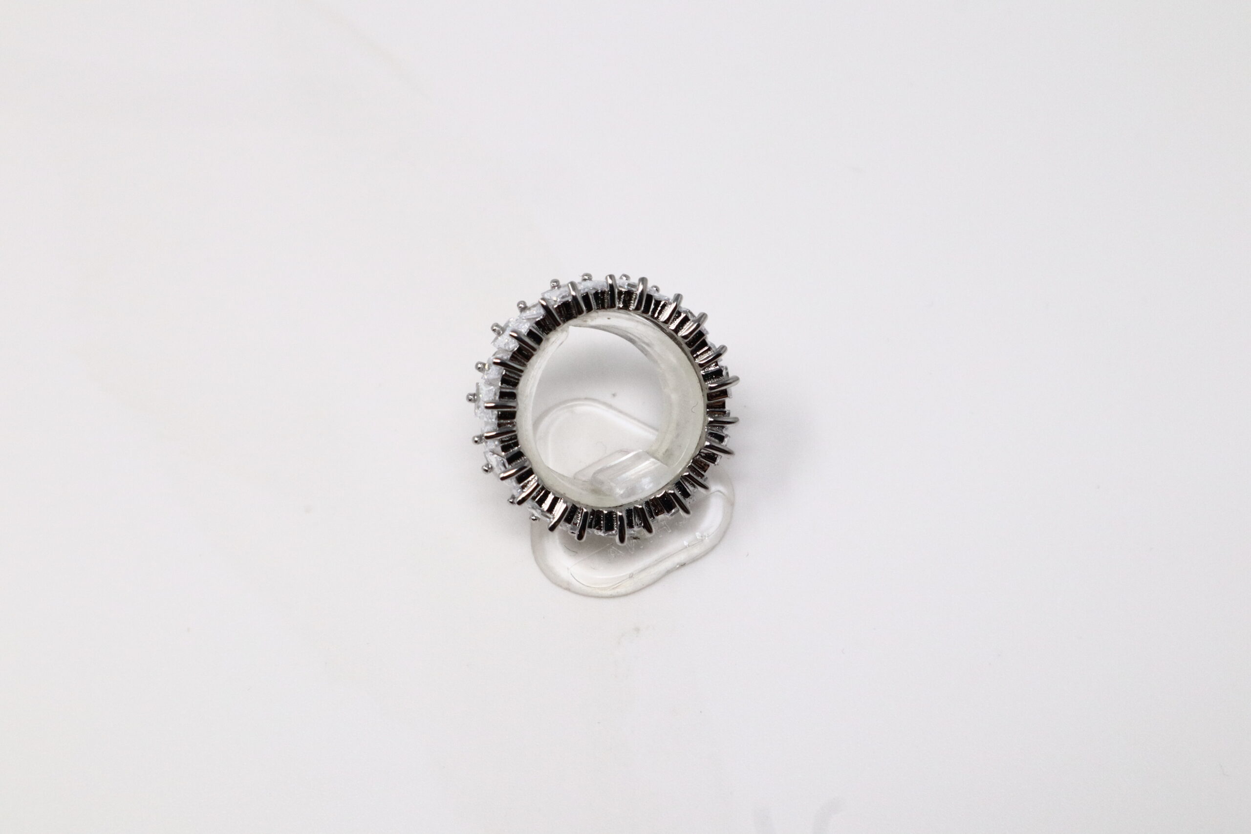 Stunning Cubic Zirconia Encased 92.5 Sterling Silver Ring - Quality Jewelry - Image 6