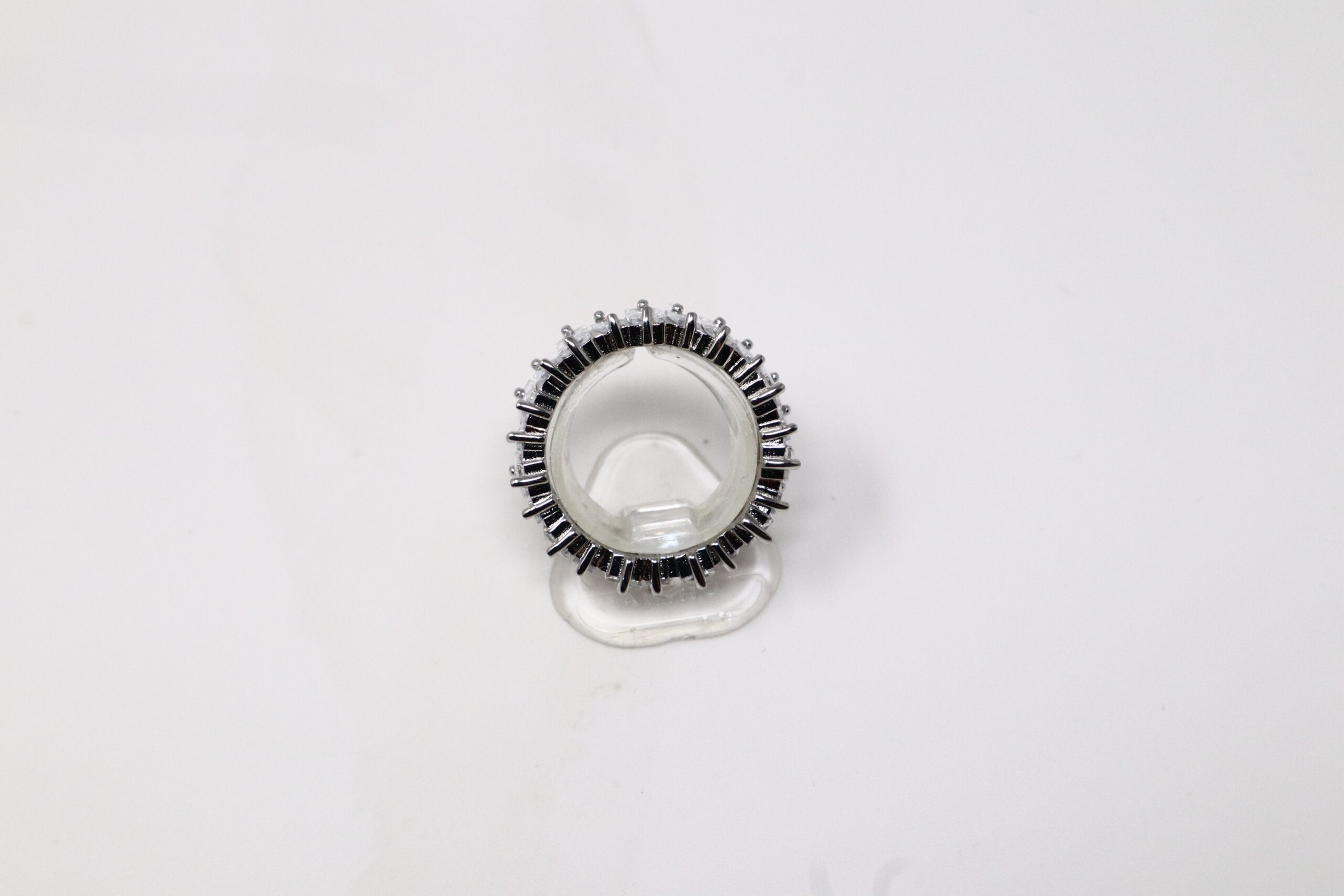 Stunning Cubic Zirconia Encased 92.5 Sterling Silver Ring - Quality Jewelry - Image 5