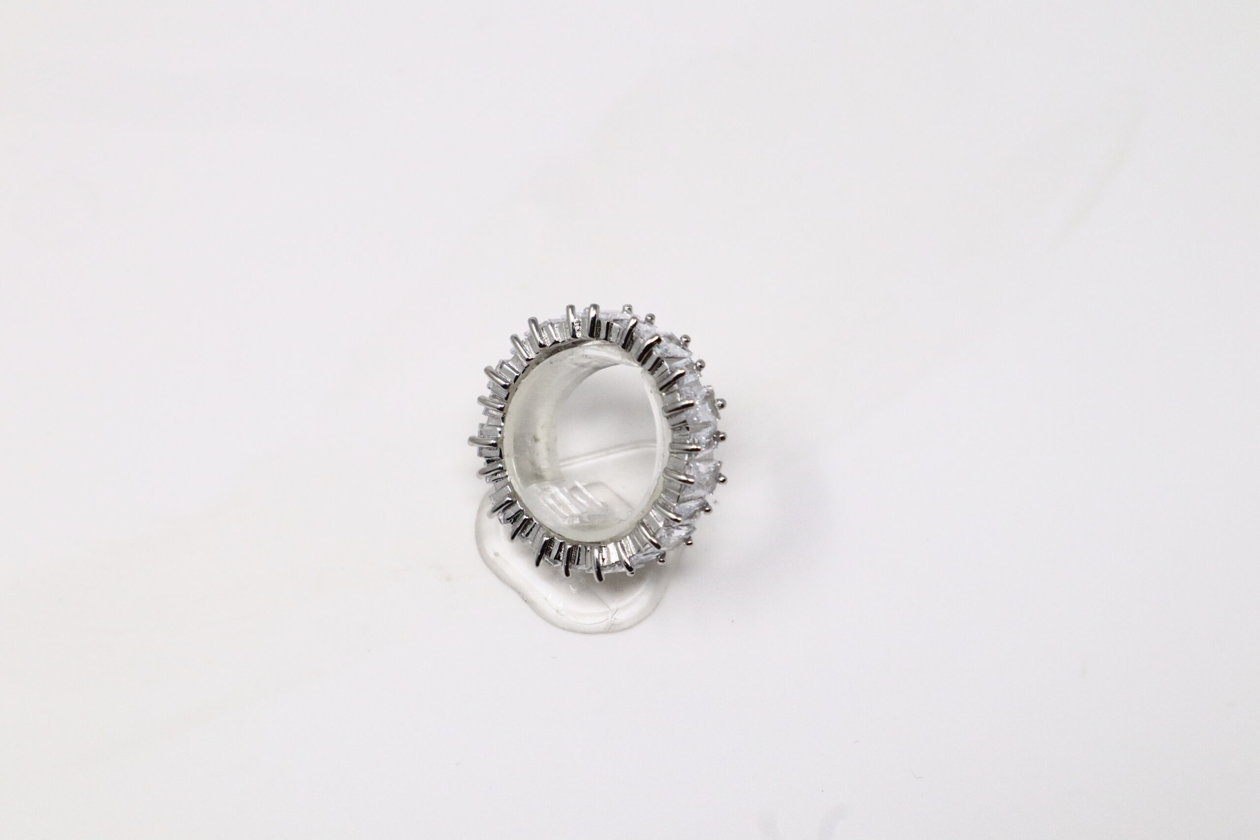 Stunning Cubic Zirconia Encased 92.5 Sterling Silver Ring - Quality Jewelry - Image 3